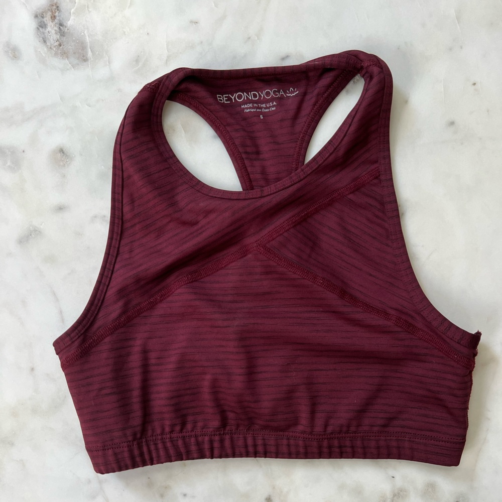 CYCLEBAR beyond yoga high neck sports bra - size small - CB on back